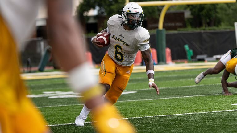 SLU Football 2022